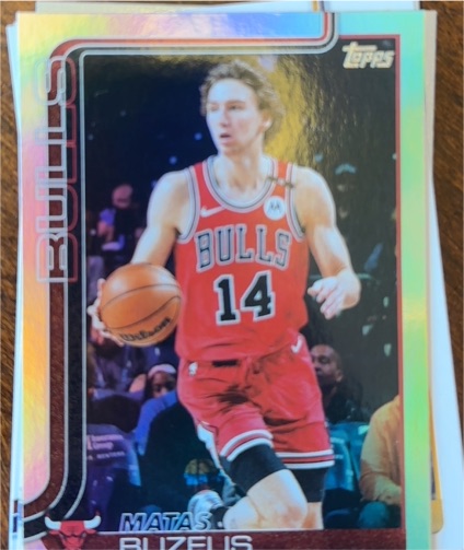 2025-26 Topps #37 Matas Buzelis — front