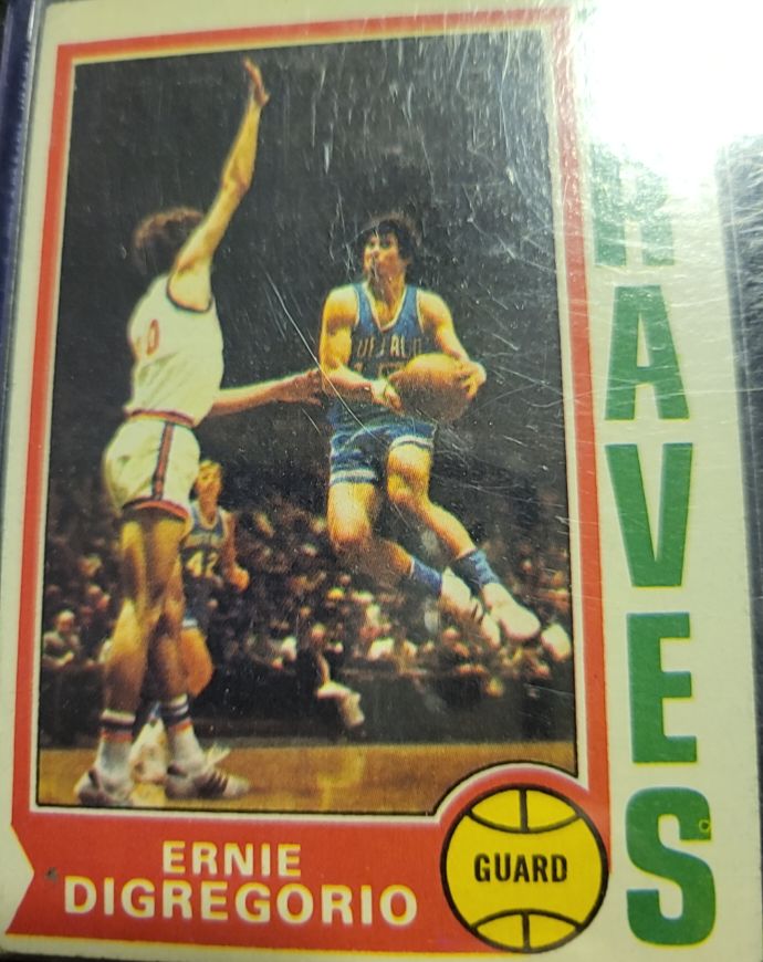 1974 Topps #135 Ernie DiGregorio — front