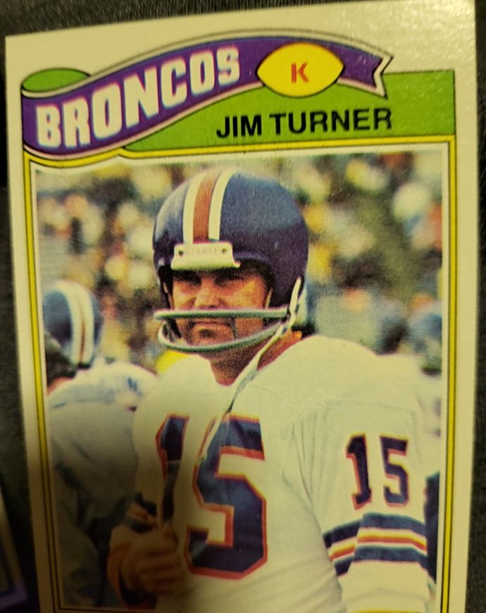 1977 Topps Football #358 Jim Turner — front