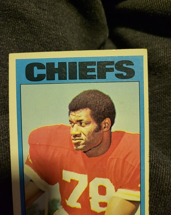 1972 Topps Football #177 Bobby Bell — front