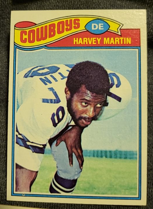 1977 Topps #427 Harvey Martin — front