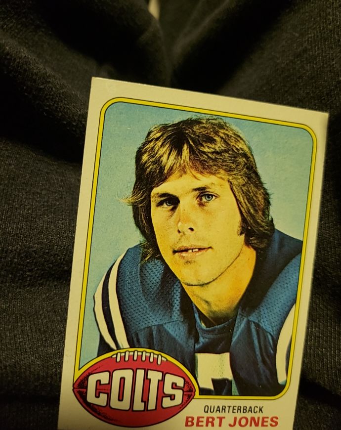 1976 Topps #525 Bert Jones — front