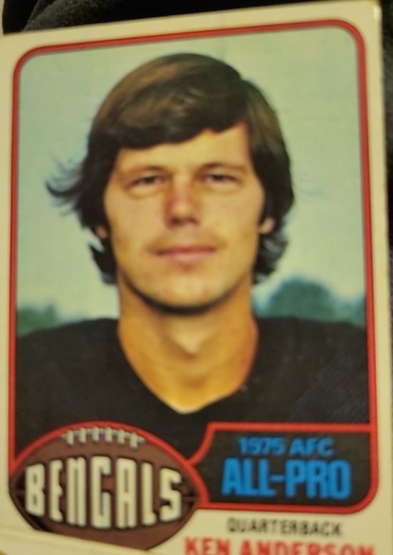 1976 Topps #10 Ken Anderson — front