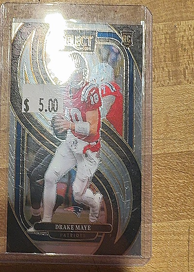 2024 Panini Select #113 Drake Maye Rookie Premier Level — front