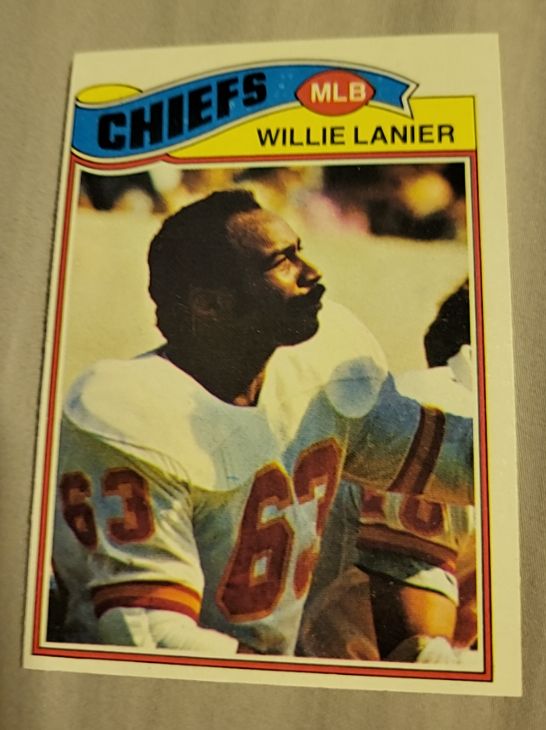 1977 Topps #155 Willie Lanier — front