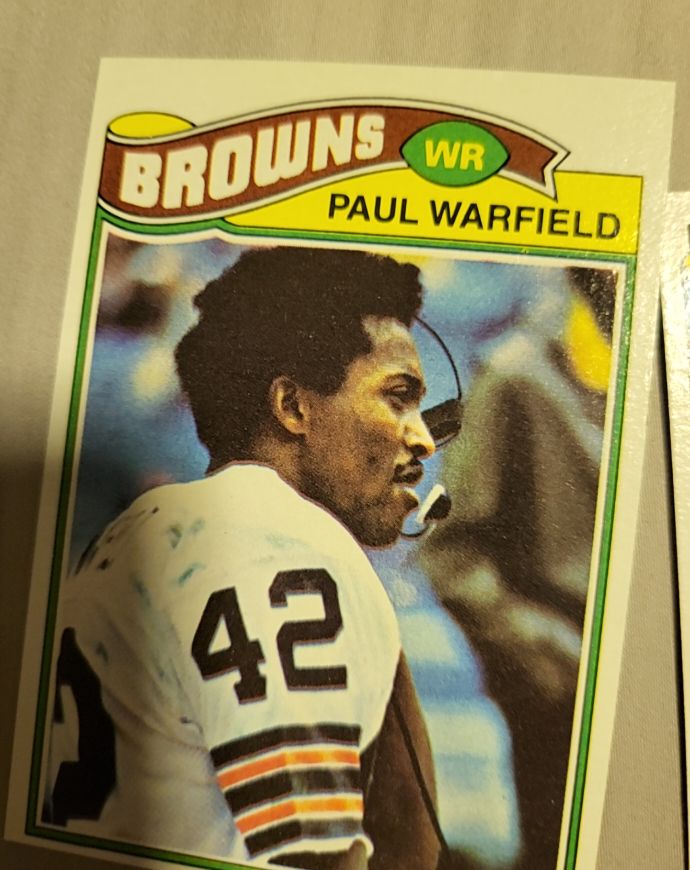 1977 Topps #185 Paul Warfield Cleveland Browns — front