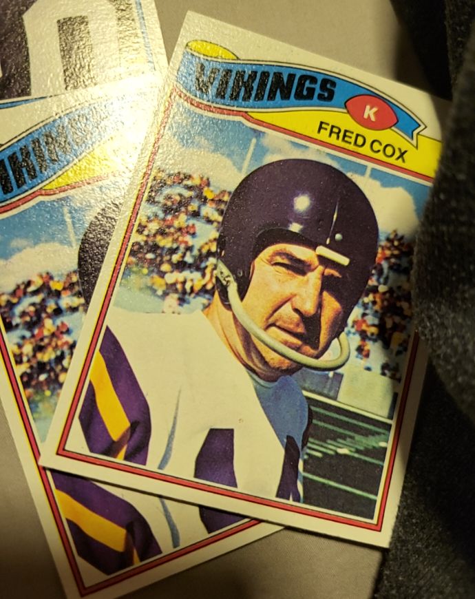 1977 Topps #46 Fred Cox — front