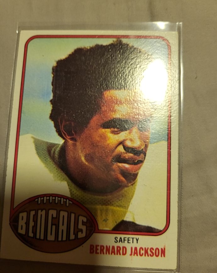 1976 Topps #449 Bernard Jackson — front