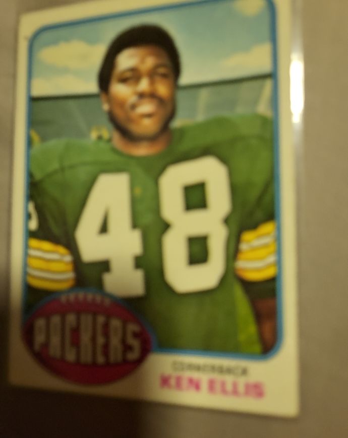 1976 Topps #207 Ken Ellis — front