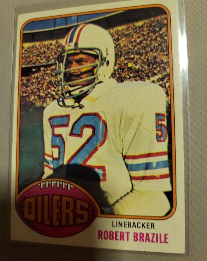 1976 Topps #424 Robert Brazile — front