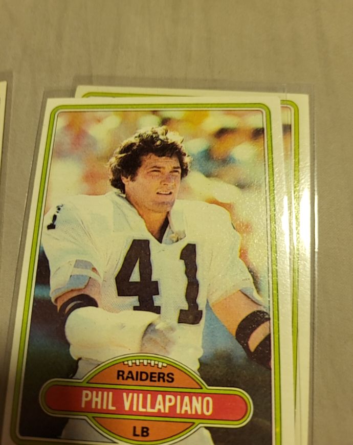 1980 Topps #23 Phil Villapiano — front