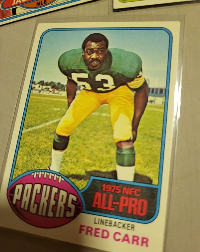 1976 Topps #360 Fred Carr — front