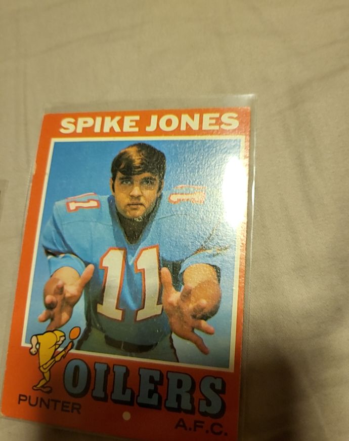 1971 Topps Football #64 Spike Jones — front