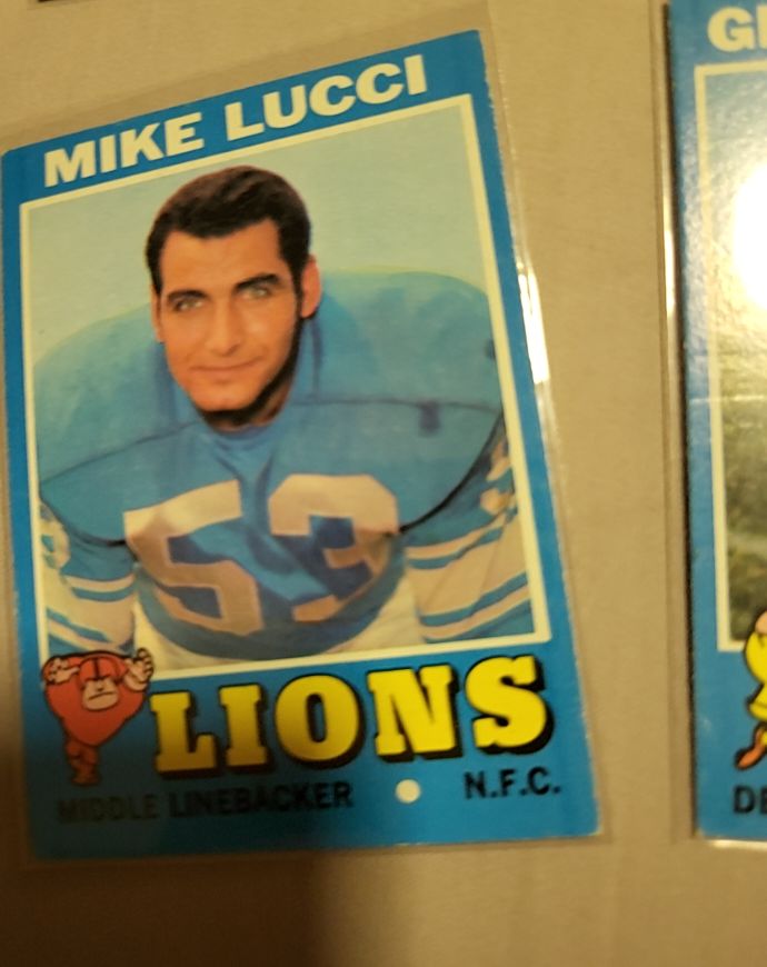 1971 Topps #105 Mike Lucci — front