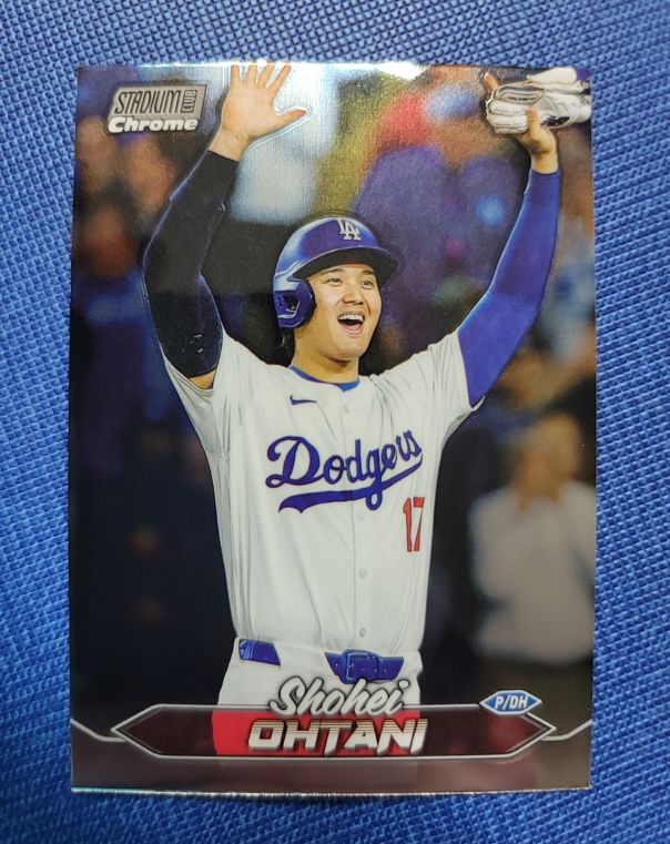 2024 Topps Stadium Club Chrome #200 Shohei Ohtani — front