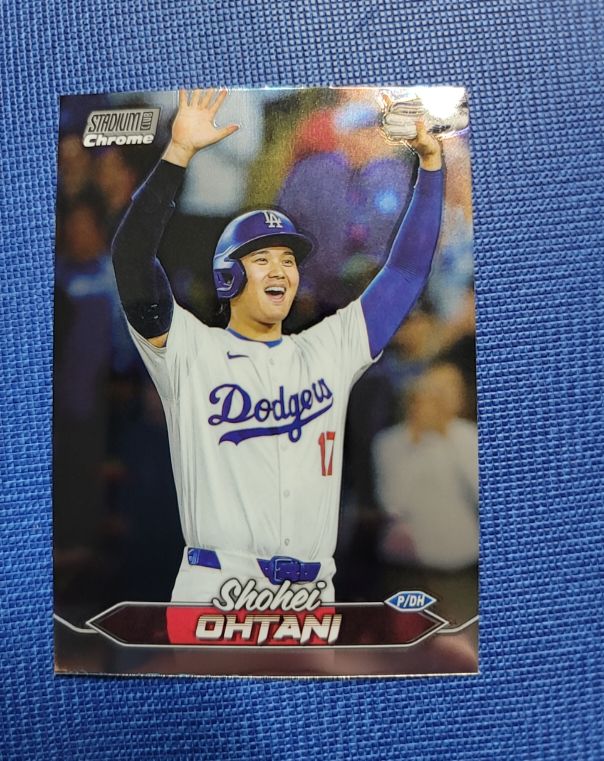 2024 Topps Stadium Club Chrome #200 Shohei Ohtani — front