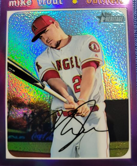 2020 Topps Heritage Chrome #THC-466 Mike Trout — front
