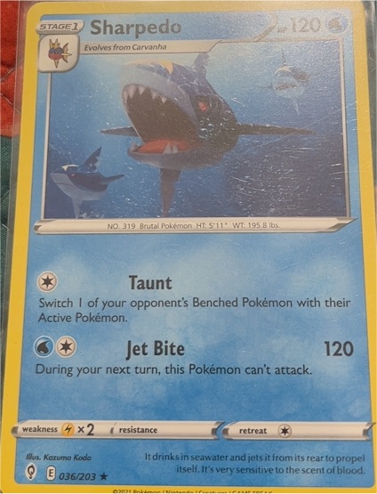 2021 Pokémon SWSH07: Evolving Skies #036 Sharpedo — front