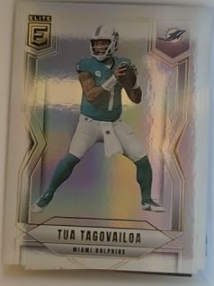 2025 Panini Donruss Elite #71 Tua Tagovailoa — front