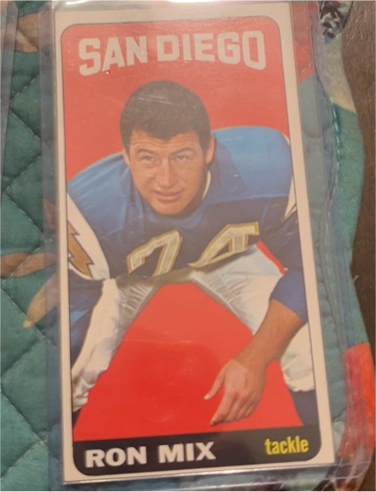 1965 Topps #168 Ron Mix — front