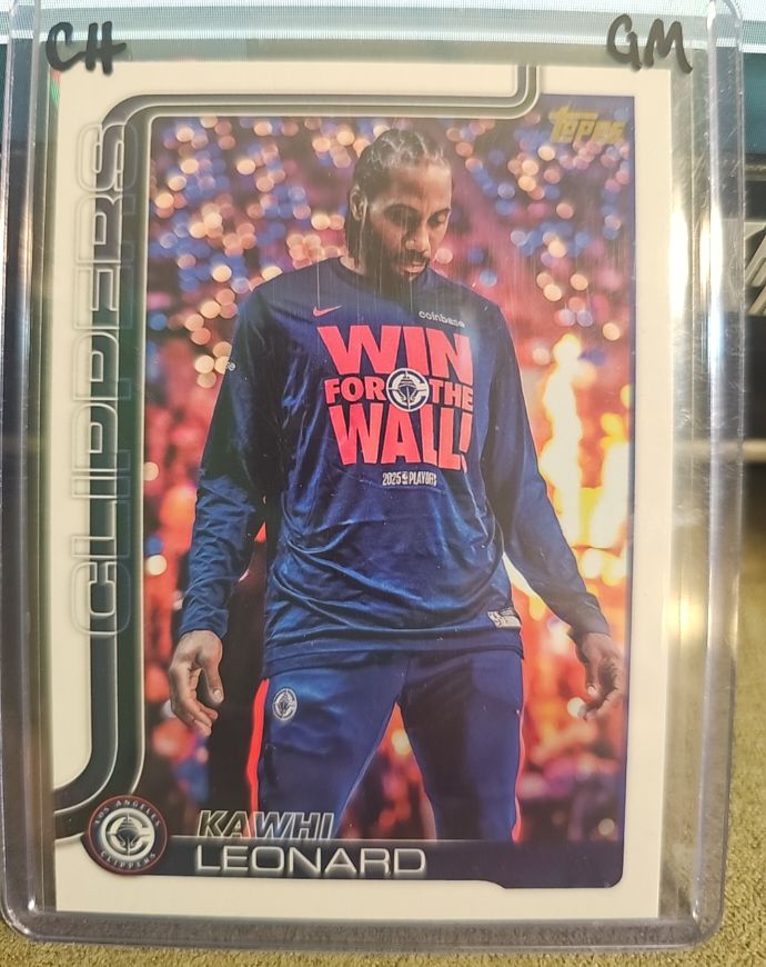 2025-26 Topps #142 Kawhi Leonard Golden Mirror — front