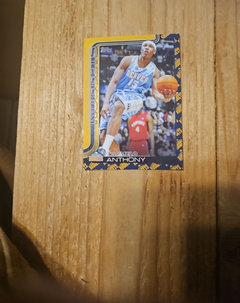 1999-00 Topps #100 Carmelo Anthony — front