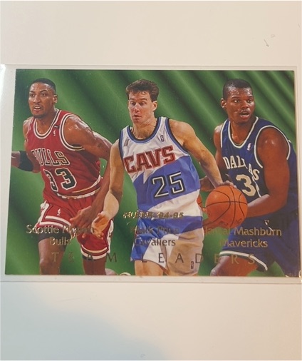 1994-95 Fleer Team Leaders #2 Scottie Pippen Mark Price Jamal Mashburn — front