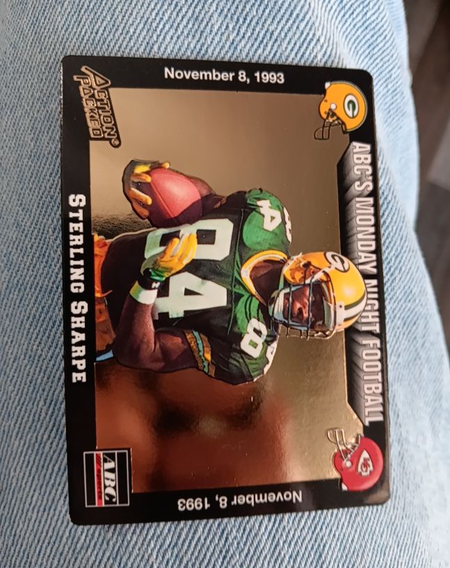 1993 Action Packed Monday Night Football #39 Sterling Sharpe — front