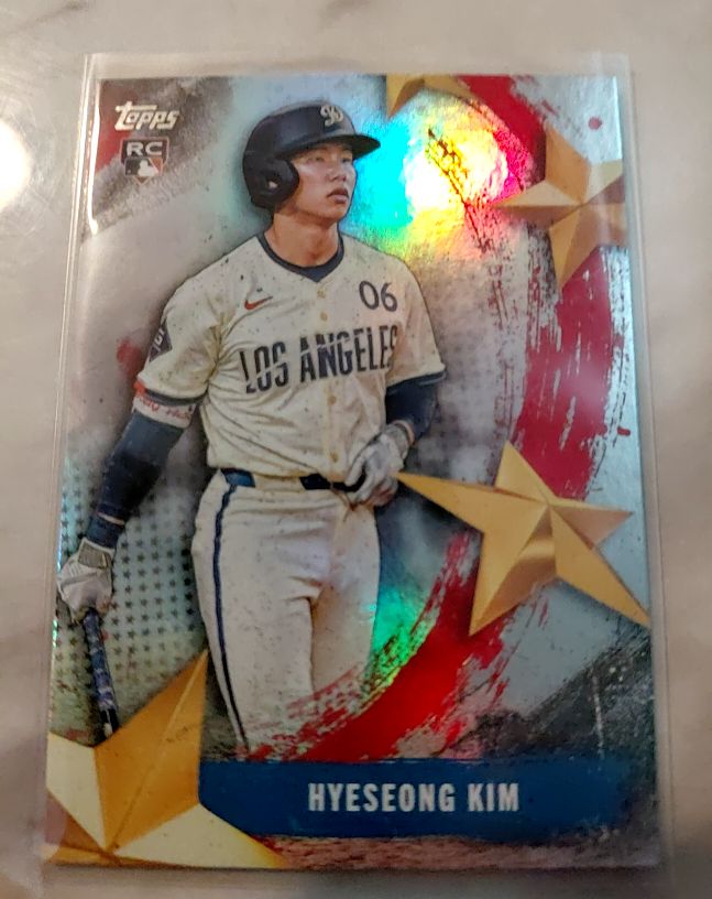2025 Topps Stars of MLB #SMLB-06 Hyeseong Kim — front