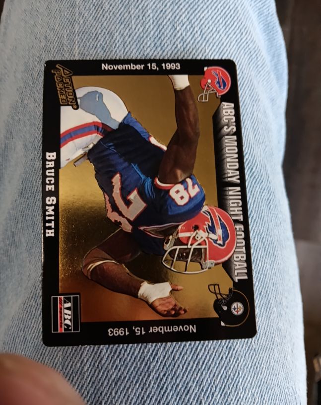 1993 Action Packed Monday Night Football #44 Bruce Smith — front