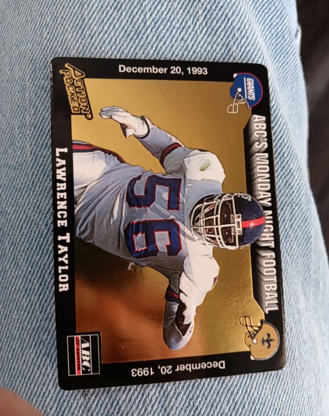 1993 Action Packed Monday Night Football #67 Lawrence Taylor — front