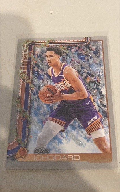 2025-26 Topps Holiday #H128 Oso Ighodaro — front