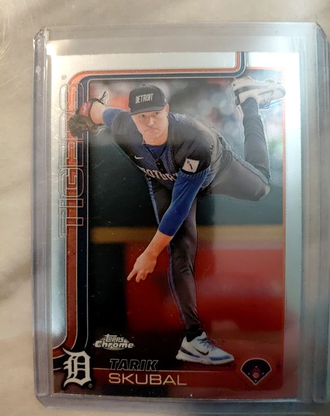 2025 Topps Chrome #258 Tarik Skubal — front