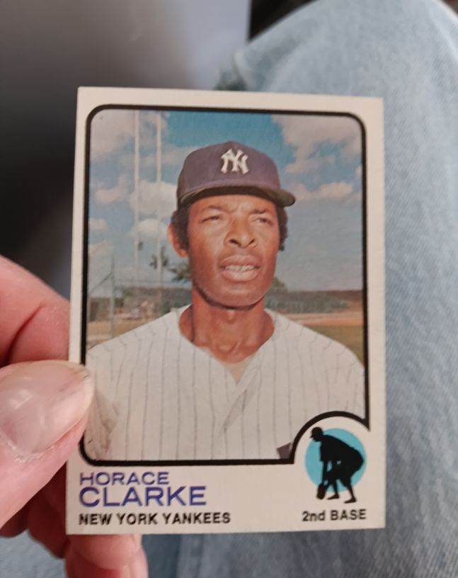 1973 Topps #198 Horace Clarke — front