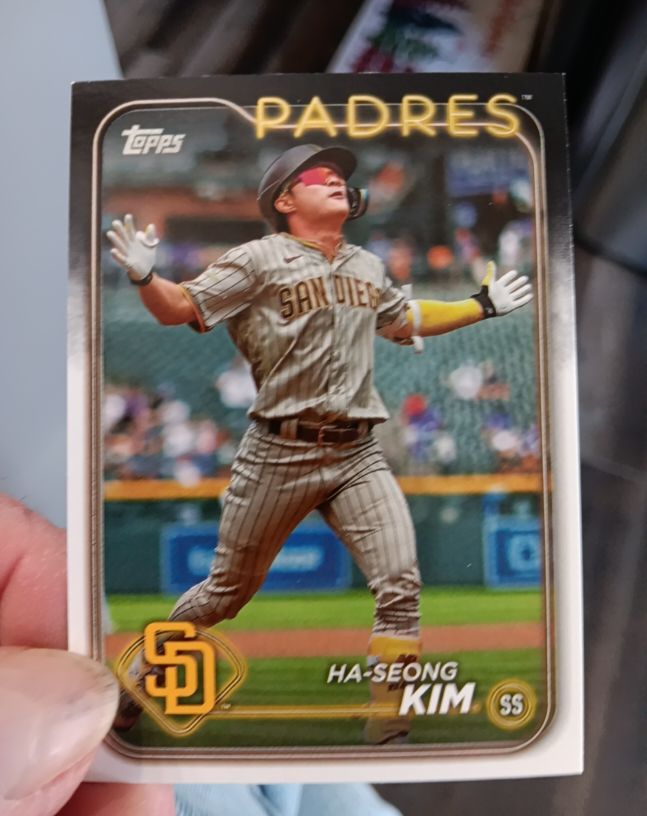 2024 Topps Series 1 #127 Ha-Seong Kim — front