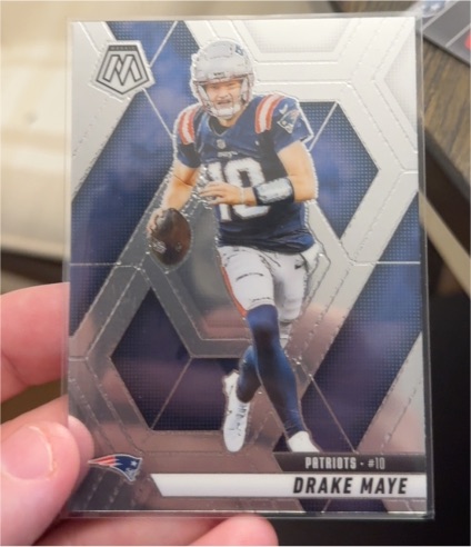 2025 Panini Mosaic #28 Drake Maye — front