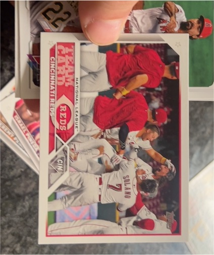 2023 Topps Series 2 #610 Cincinnati Reds — front