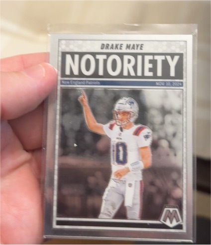 2025 Panini Mosaic #3 Drake Maye Notoriety — front