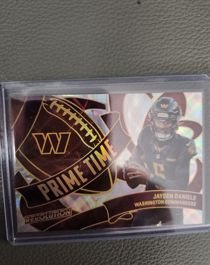 2025 Panini Revolution #1 Jayden Daniels Prime Time — front