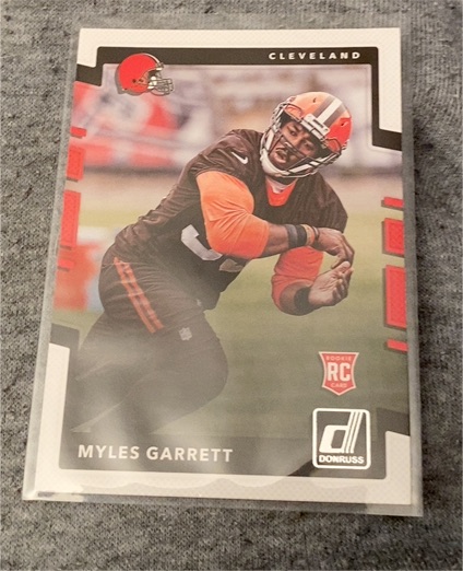 2017 Donruss #356 Myles Garrett Rookie Card — front