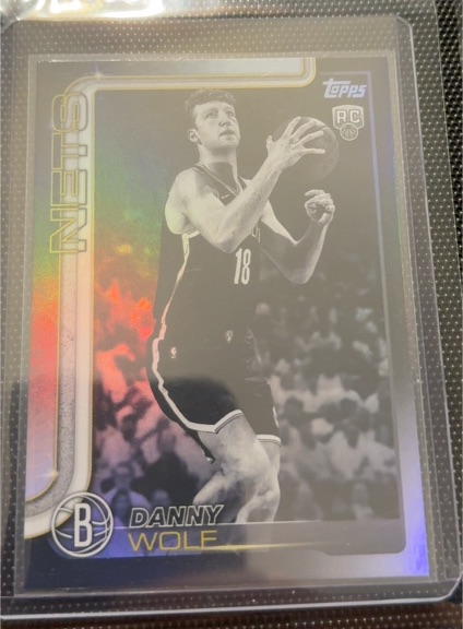 2025-26 Topps #227 Danny Wolf Rookie Blackout Parallel — front