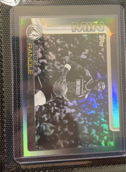 2025-26 Topps Blackout #110 Julius Randle — front