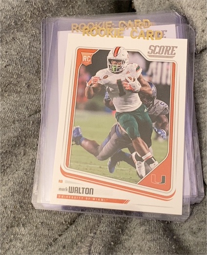 2018 Panini Score #373 Mark Walton — front