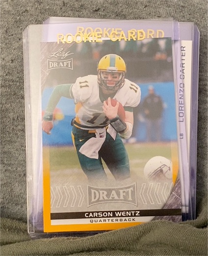 2016 Leaf Draft #12 Carson Wentz — front