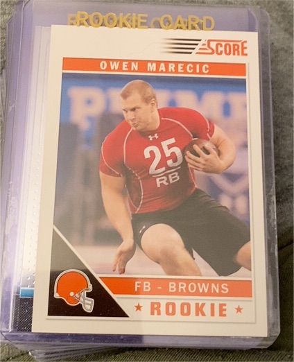 2011 Score #370 Owen Marecic Rookie Card — front