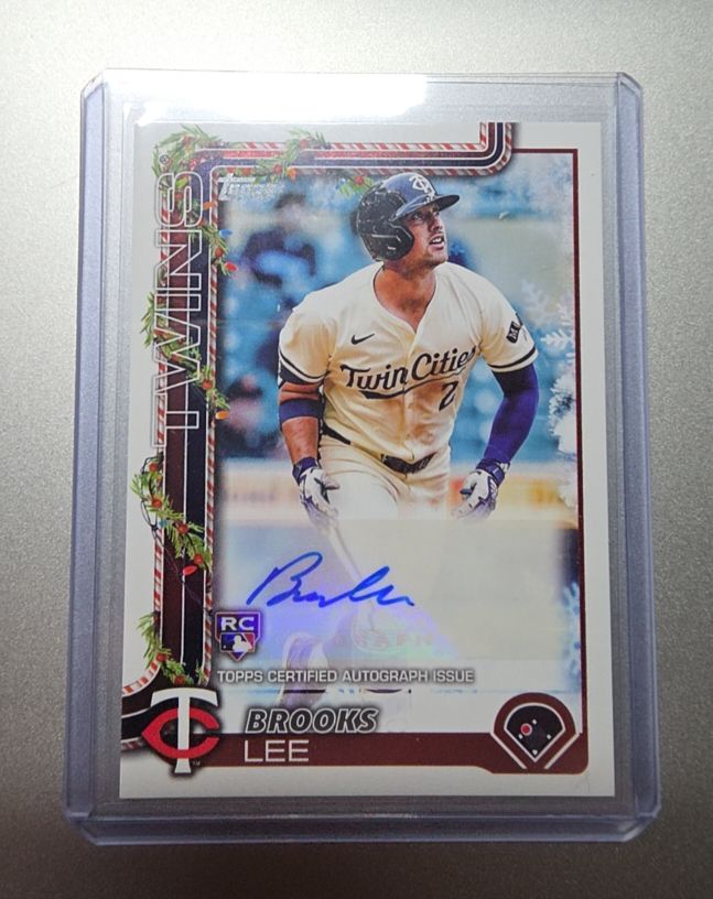 2025 Topps Holiday #H189 Brooks Lee Autograph Rookie — front