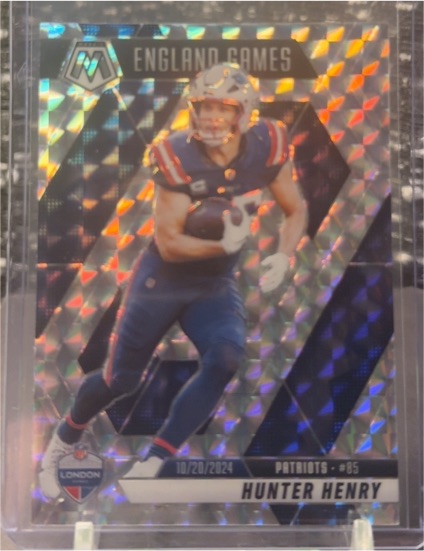 2025 Panini Mosaic #262 Hunter Henry — front