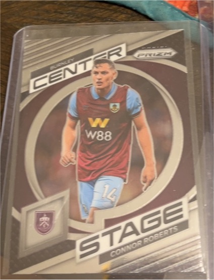 2023-24 Panini Prizm EPL Center Stage #18 Connor Roberts Burnley — front