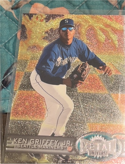 1997 Skybox Metal Universe #145 Ken Griffey Jr. — front