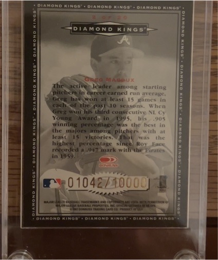 1998 Donruss Diamond Kings #2 Greg Maddux — front